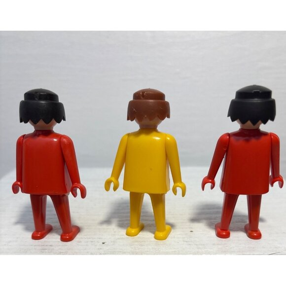 Vintage 1974 Geobra Playmobil Figures Red & Yellow Outfits Set Of 3 Collectible - Picture 2 of 5